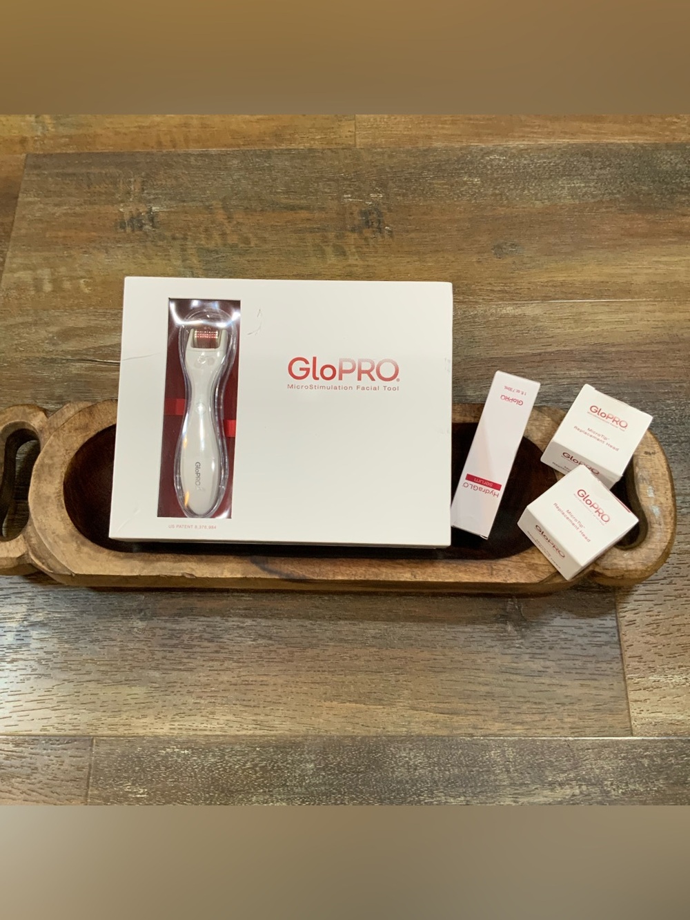 GloPRO® MicroStimulation Facial Tool Bundle – Includes Replacement Heads & Serum